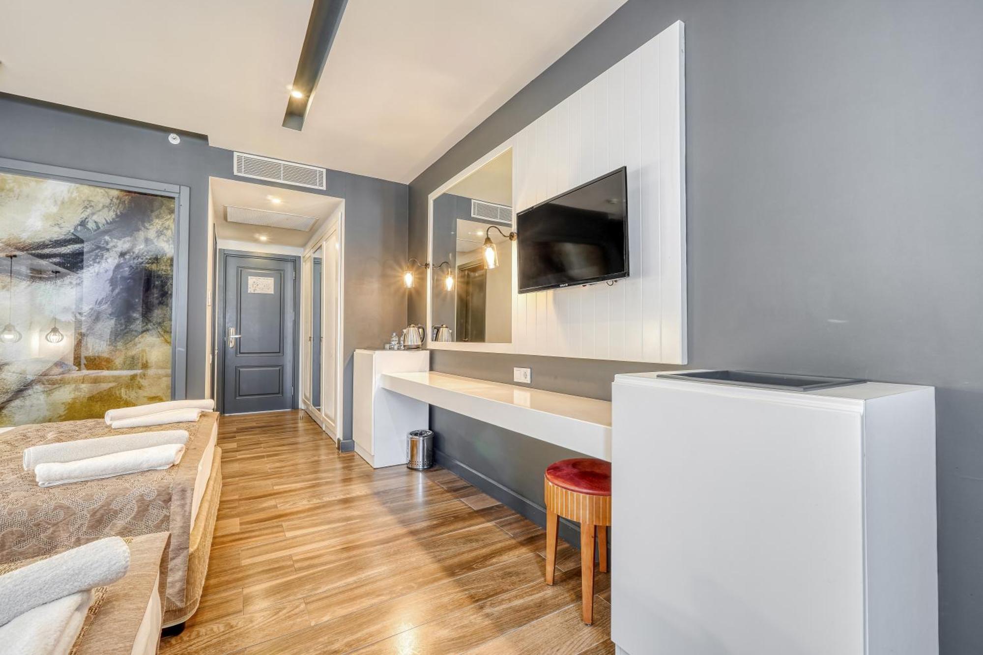 Sey & Hotel 4*