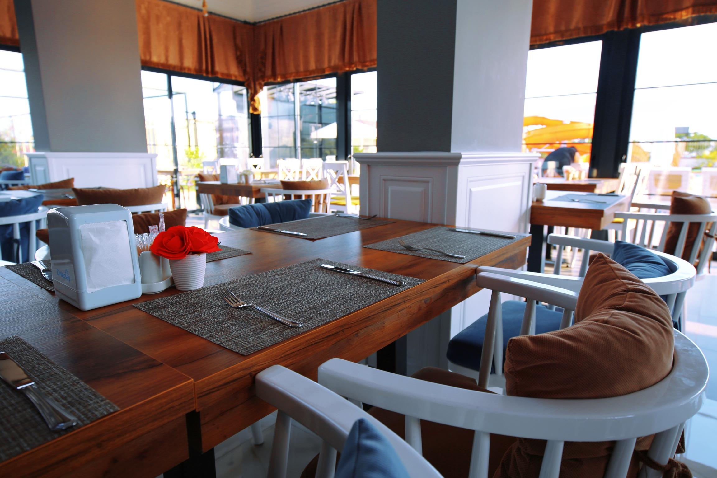 Hotel Sey & 4*
